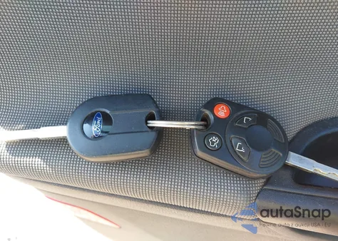 2014 Ford Focus Se z USA, uszkodzony, nr VIN 1FADP3F24EL300028